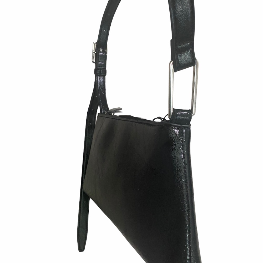 vintage looking shoulder bag
